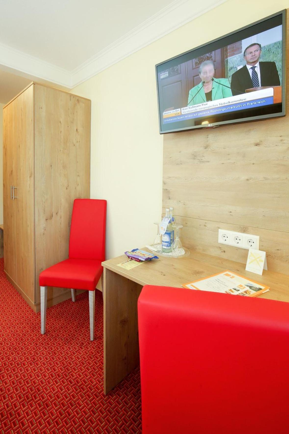 Akzent Hotel Restaurant Hirsch Heidenheim an der Brenz Exteriör bild